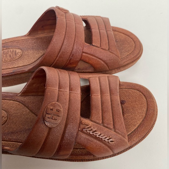 Kids Slide-on Sandals - Picture 5 of 7